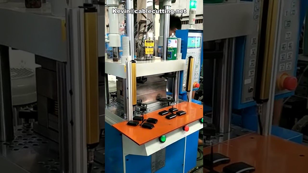 Ręczna maszyna do wtrysku tworzyw sztucznych z wkładkami metalowymi i kartami pamięci – idealna do prototypowania i małoseryjnej produkcji