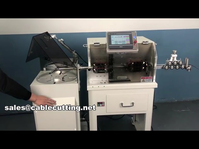 W pełni automatyczna maszyna do cięcia i zdejmowania izolacji wielożyłowych kabli z nawijarką WPM-680