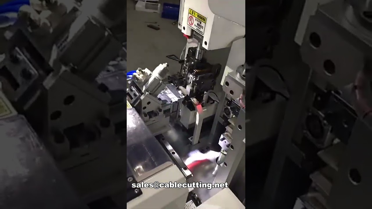 Automatyczna maszyna do cięcia, zdejmowania izolacji i zaciskania płaskich kabli taśmowych (obustronnie)