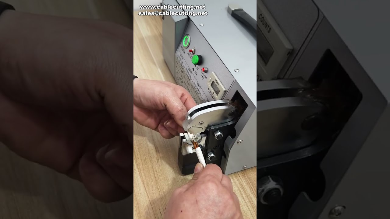 Profesjonalna elektryczna zagniatarka końcówek – test zaciskania twardego drutu transformatorowego #fabryka #maszyna