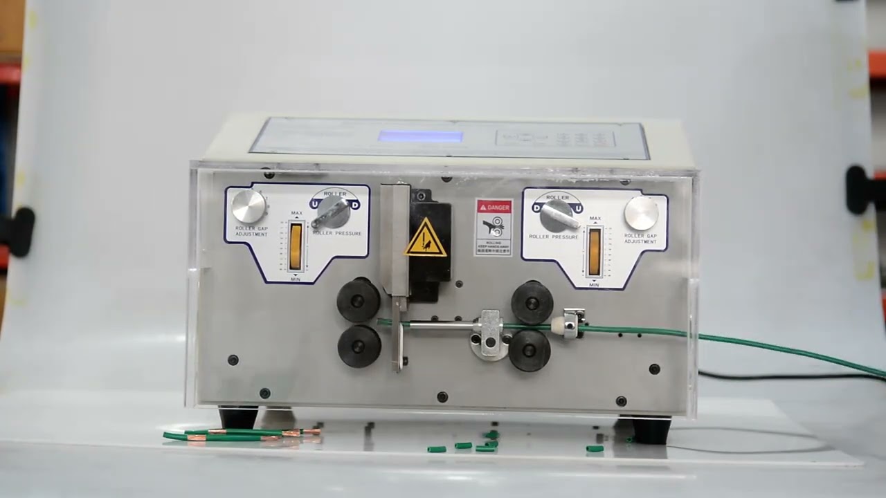 Automatyczna maszyna do ściągania izolacji kabli SWT508 – precyzyjne obieranie 0,1-8 mm² z panelem dotykowym