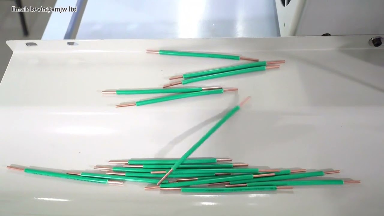 Maszyna do cięcia i zdejmowania izolacji z przewodów SWT-508 JE z ekranem dotykowym 0,1-8mm² do PVC, teflonu i plecionki