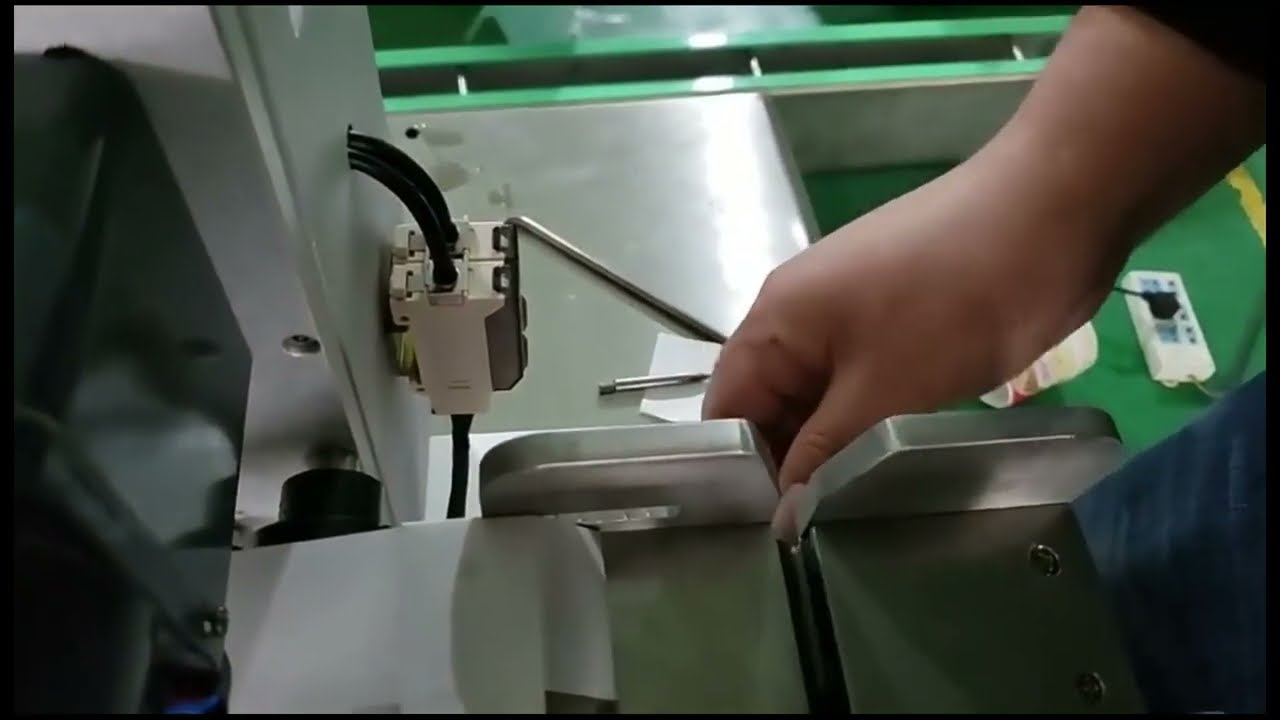Półautomatyczna Aplikator Etykiet do Kabli - Maszyna do Etykietowania Wiązek Przewodów