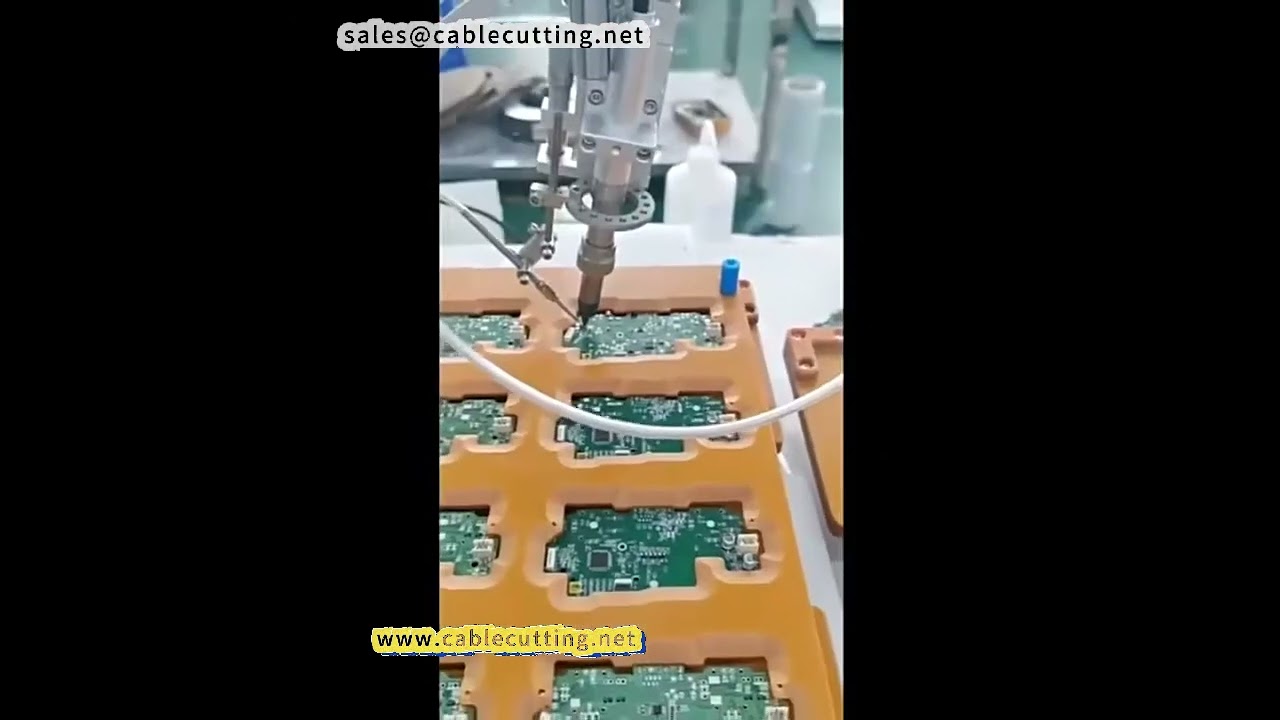 Automatyczne lutowanie płytek PCB i paneli LED – wydajna maszyna do lutowania drutu